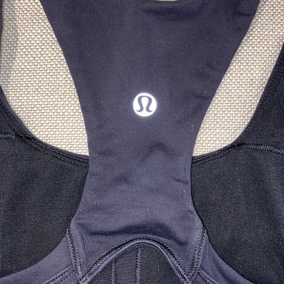 Lululemon bra - Picture 3 of 5